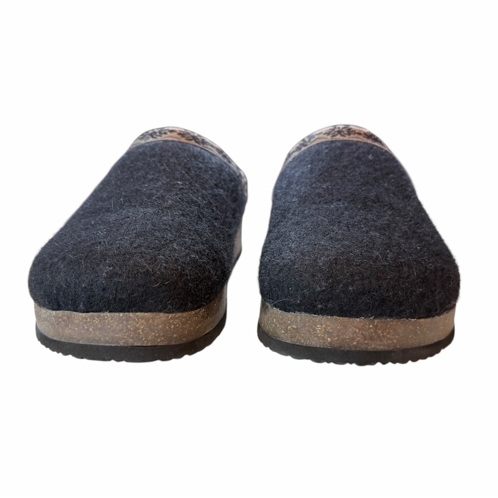 LL Bean Women's Grey Wool Felt Clogs Slippers Size 7 Medium Cozy Warm 301149 - Picture 2 of 8